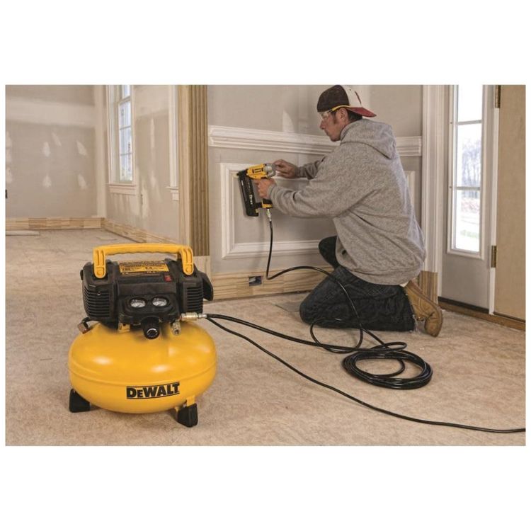 Compressor-de-Ar-de-6-galoes-e-165-PSI-DEWALT-DWFP55126-foto-3