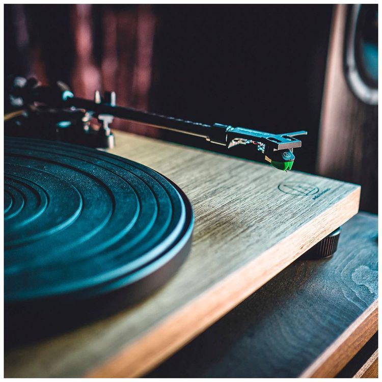 Vitrola-Toca-Discos-2-Velocidades-com-Controle-foto-3