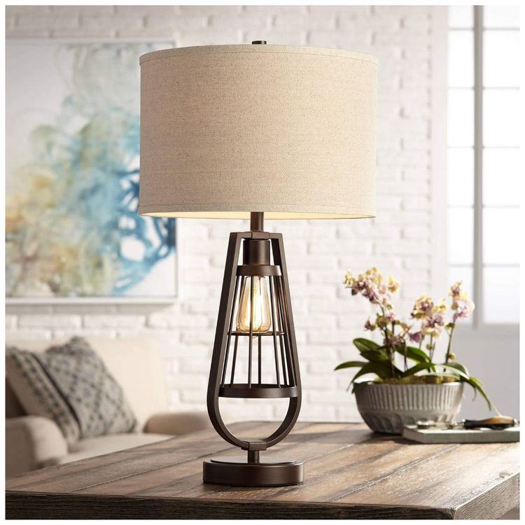Luminaria-de-Mesa-Vintage-em-Metal-e-Abajur-de-Tecido-foto-0