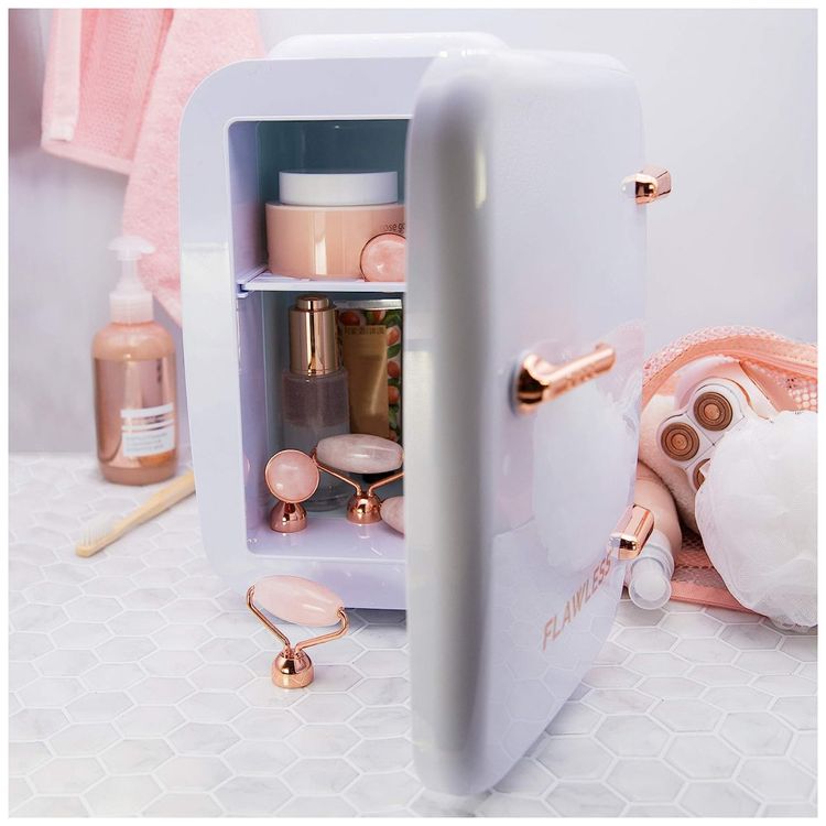 Mini-Geladeira-para-Skincare-4-Litros-Portatil-12V-Branca-foto-4