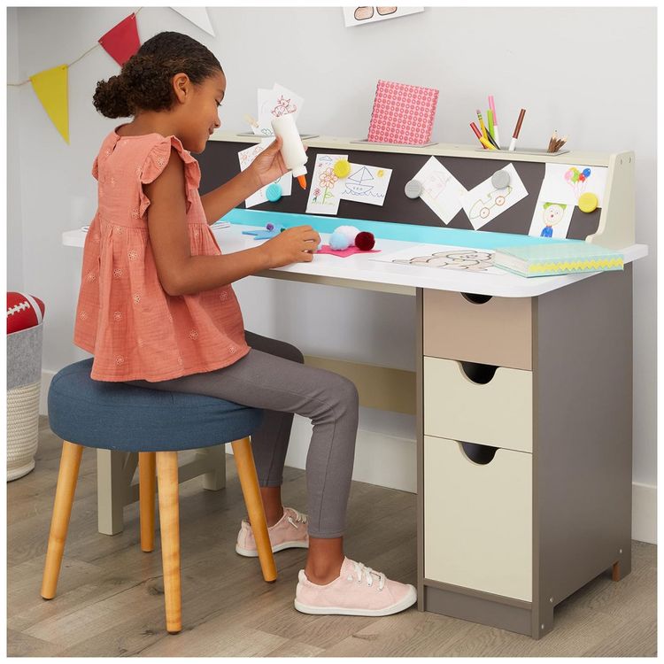 Mesa-Infantil-de-Madeira-com-Lousa-e-zenamento-para-Criancas-foto-1