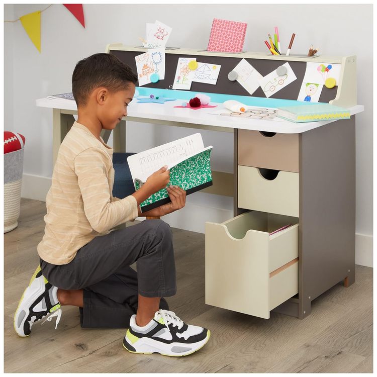Mesa-Infantil-de-Madeira-com-Lousa-e-zenamento-para-Criancas-foto-3