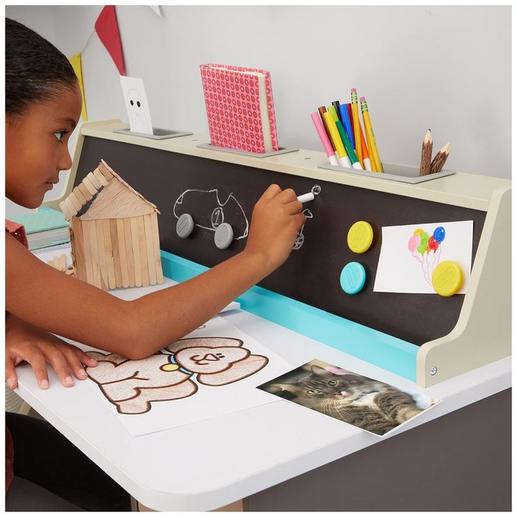 Mesa-Infantil-de-Madeira-com-Lousa-e-zenamento-para-Criancas-foto-5