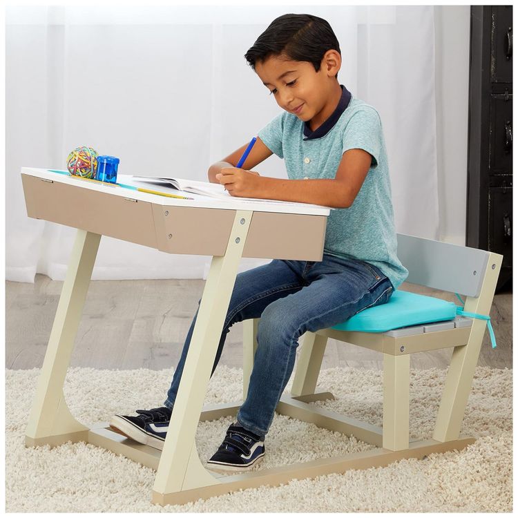 Mesa-de-Estudos-Infantil-com-Assento-Confortavel-para-foto-2