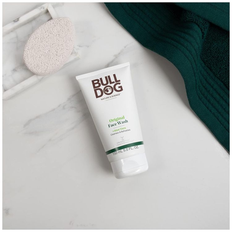 Kit-Facial-para-Ho-com-Sabonete-Hidratante-e-Esfoliante-foto-4