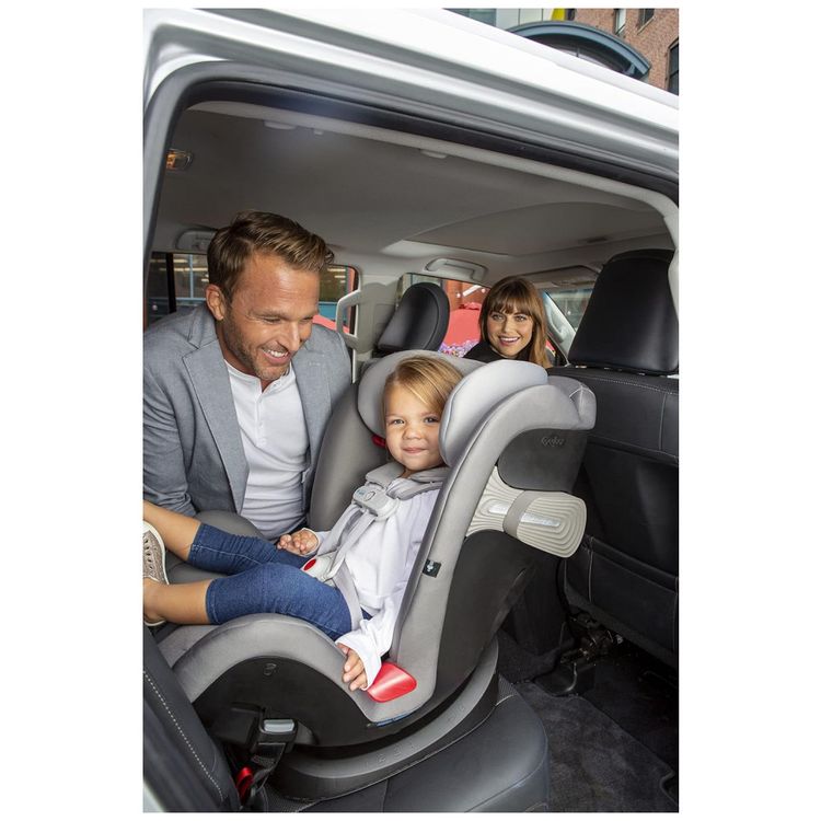 Cadeira-de-Bebe-para-Carro-Gold-Eternis-S-Conversivel-com-foto-5