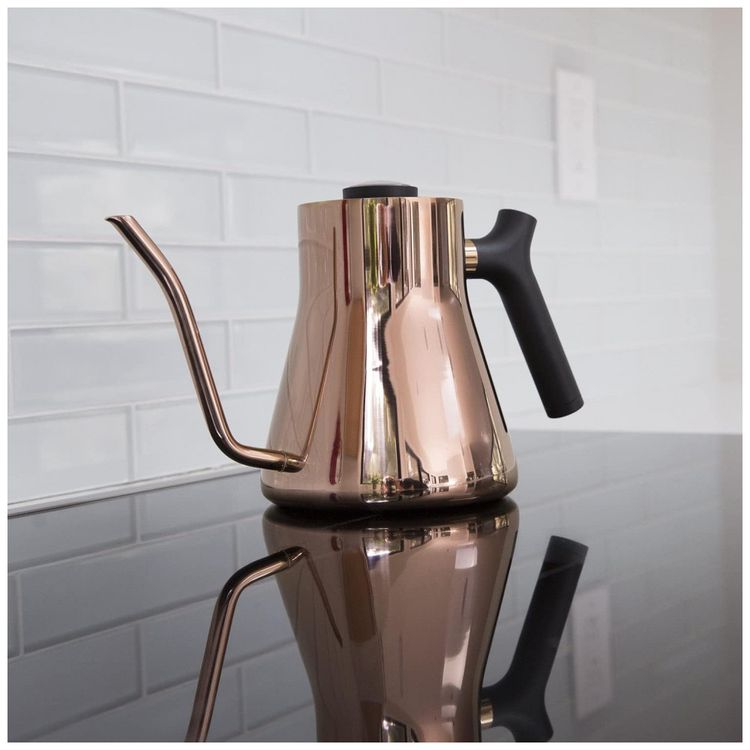 Chaleira-de-Agua-1L-em-Aco-Inoxidavel-com-Bico-de-Precisao-e-foto-4