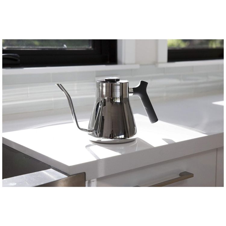 Chaleira-de-Agua-1L-em-Aco-Inoxidavel-com-Bico-de-Precisao-e-foto-4