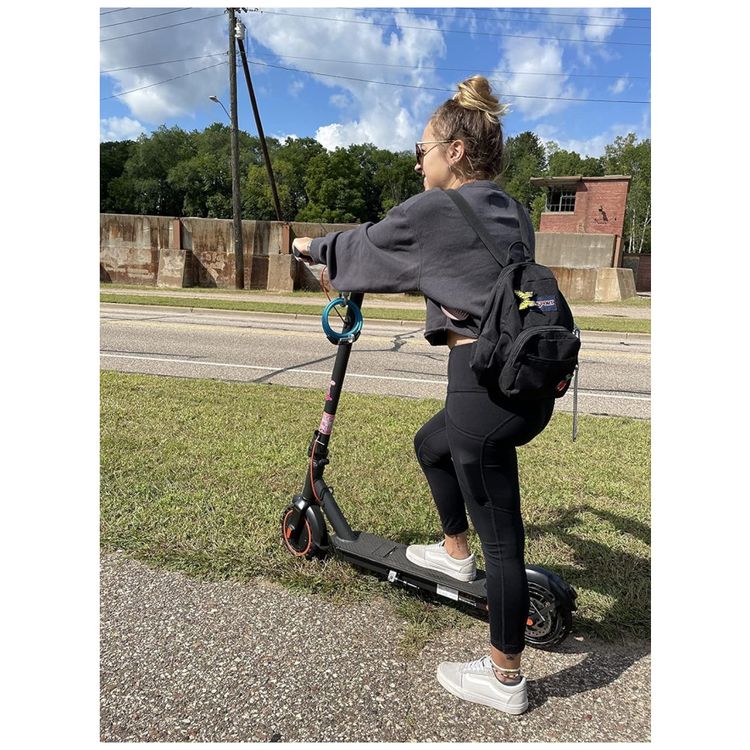 Patinete-Eletrico-Dobravel-para-Adultos-ate-30-km-por-hora-foto-3