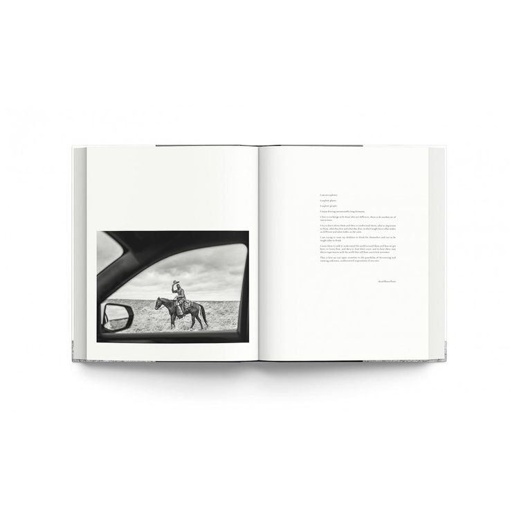 American-Cowboys-Capa-Dura-em-Ingles-304-Paginas-Branco-foto-2