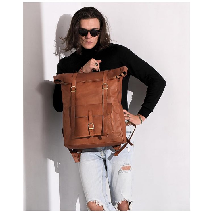 Mochila-Unissex-para-Laptop-de-Couro-VOLKSY-BAGS-Marrom-foto-5