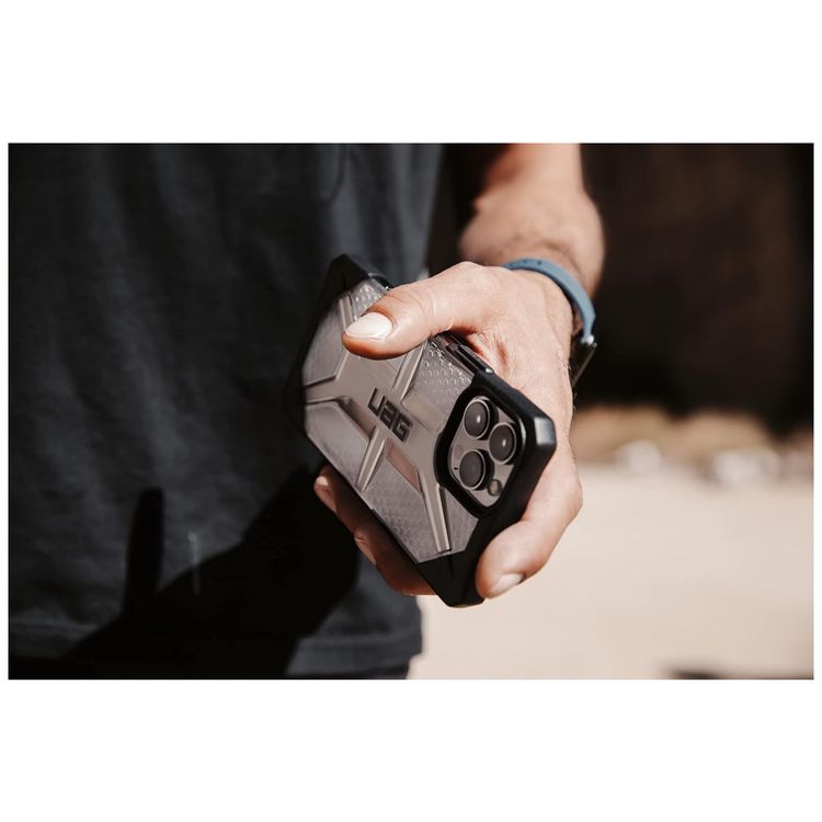 Capa-para-Iphone-13-Pro-Max-de-Alta-Resistencia-URBAN-ARMOR-foto-5