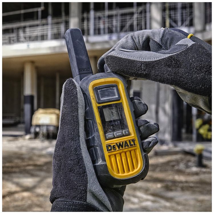 Kit-2-Radio-Walkie-Talkie-2W-a-Prova-dAgua-Longo-Alcance-e-foto-3