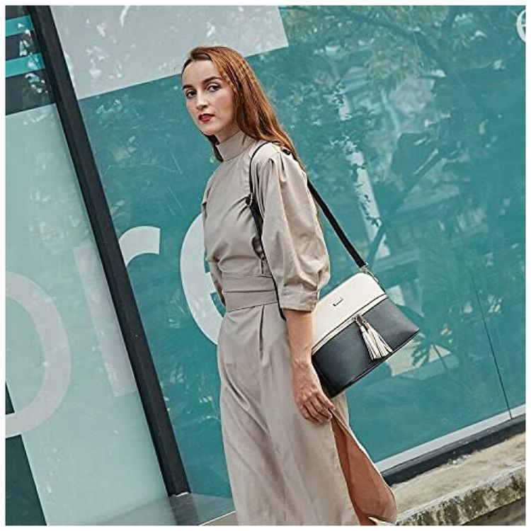 Conjunto-de-Bolsas-Femininas-em-Couro-Sintetico-4-Pecas-com-foto-5