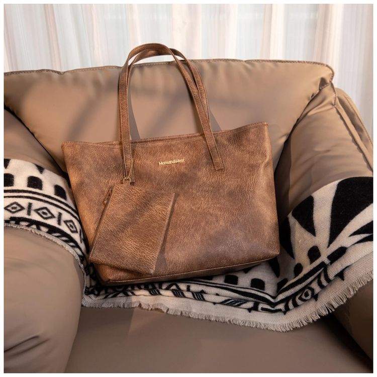 Bolsa-de-Ombro-Feminina-em-Couro-Sintetico-com-Carteira-foto-1