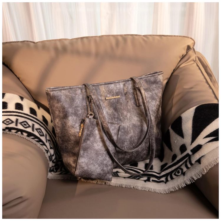 Bolsa-de-Ombro-Feminina-em-Couro-Sintetico-com-Carteira-foto-1