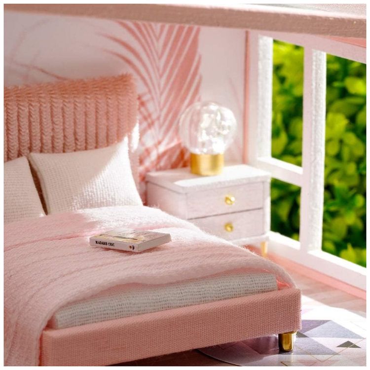 Casa-em-Miniatura-Realista-3D-com-Moveis-de-Madeira-para-foto-3