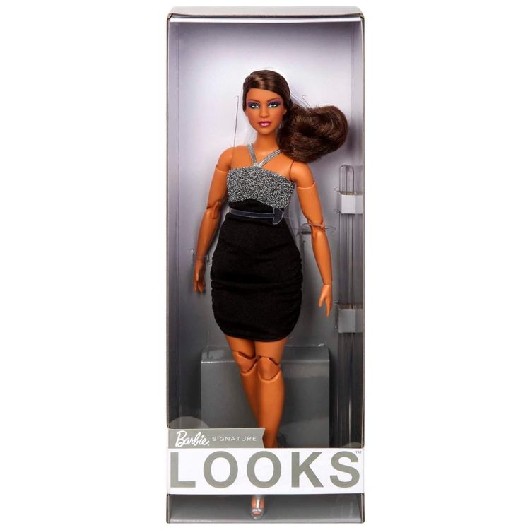 Boneca-Barbie-Articulada-com-Cabelo-Castanho-e-vestido-foto-5