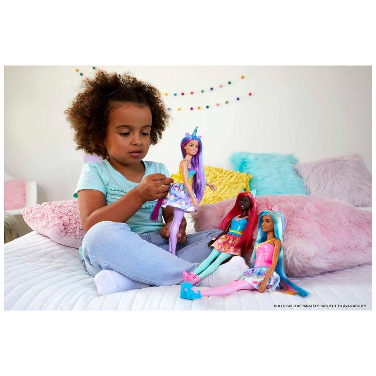 Boneca-Barbie-Dreamtopia-Unicornio-Cabelo-Amarelo-Rosa-com-foto-1