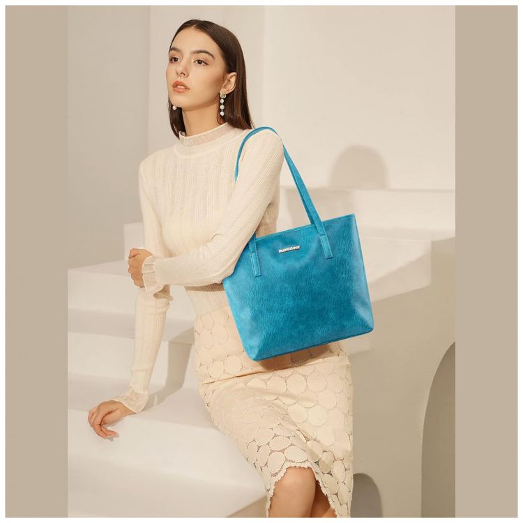 Bolsa-de-Ombro-Feminina-em-Couro-Sintetico-com-Carteira-foto-2