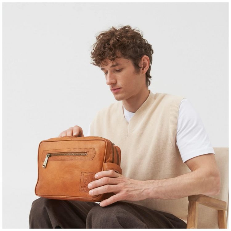 Necessaire-Masculina-Vintage-de-Couro-Conhaque-BERLINER-foto-4