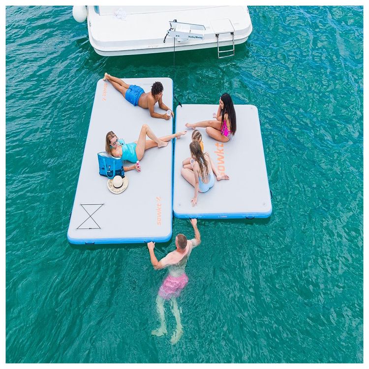 Plataforma-Flutuante-Inflavel-Portatil-para-Piscinas-Lagos-foto-4