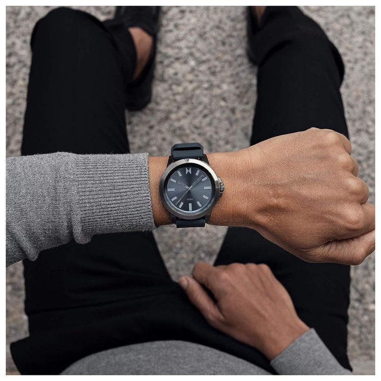 Relogio-Masculino-Analogico-Quartzo-de-Silicone-MVMT-foto-3