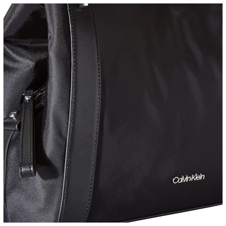 Calvin-Klein-Ellie-Novelty-Triple-Compartment-Shoulder-Bag-foto-4