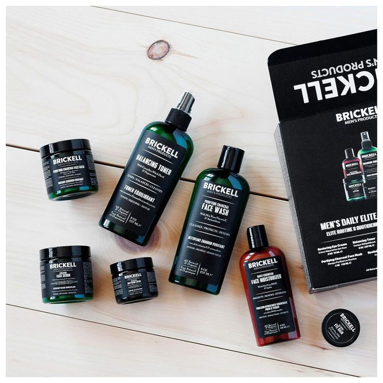 Kit-Skincare-de-Cuidados-com-a-Pele-para-Hos-com-Tratato-foto-2