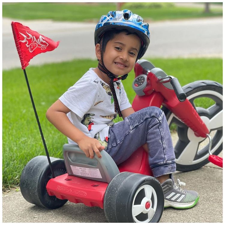 Triciclo-Infantil-com-Mastro-de-Bandeira-para-criancas-de-3-foto-4