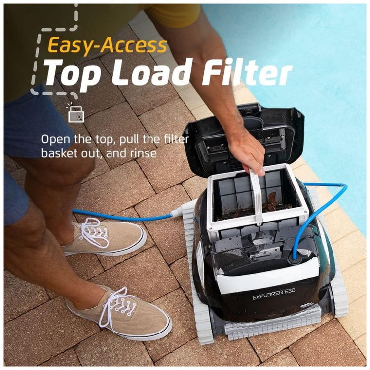 Robo-Limpador-de-Piscina-com-Controle-via-WiFi-Escalada-em-foto-4