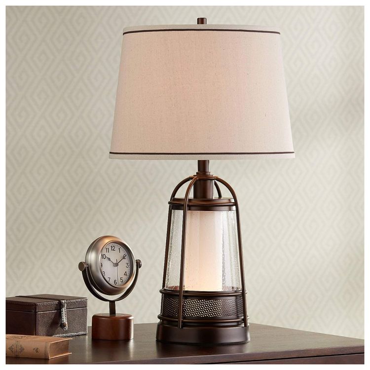 Luminaria-de-Mesa-Vintage-em-Metal-e-Abajur-de-Tecido-foto-0