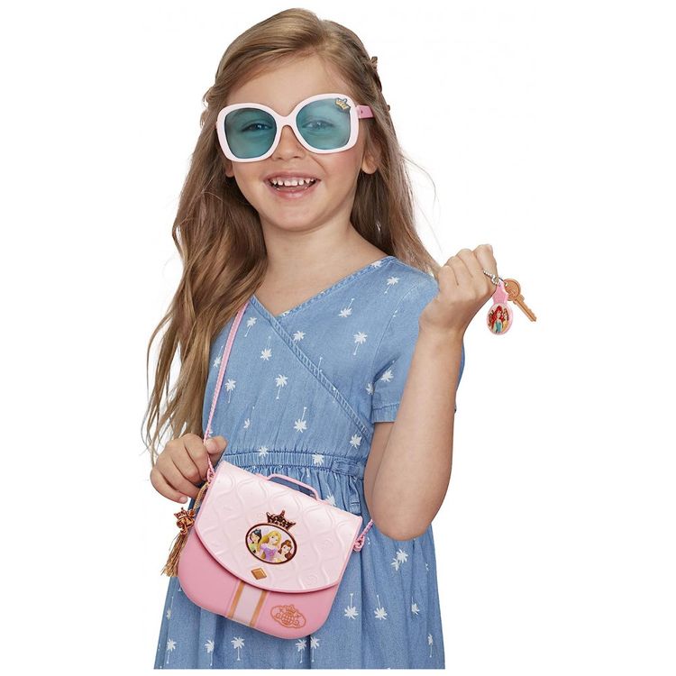Bolsa-de-Princesa-com-Alca-Oculos-de-Sol-e-Acessorios-para-foto-1