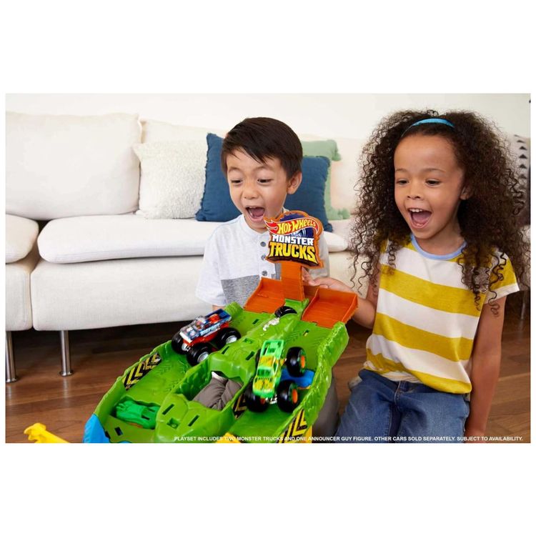 Pista-Monster-Trucks-Wreckin-Raceway-com-2-Caminhoes-foto-1