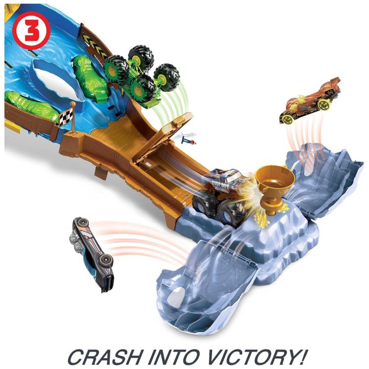 Pista-Monster-Trucks-Wreckin-Raceway-com-2-Caminhoes-foto-4