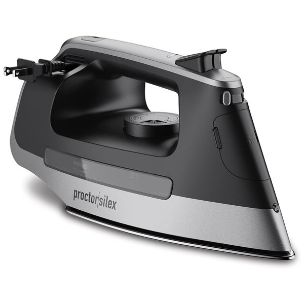 Ferro a vapor Proctor Silex com base de aço inoxidável e 1500W de potência cabo retrátil de 8 pés e desligamento automático em 3 minutos.