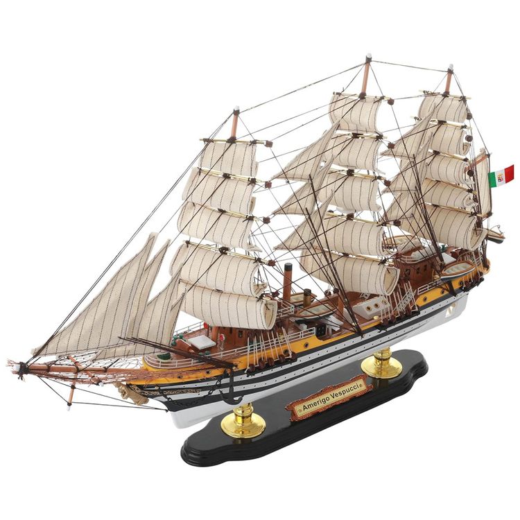 Barco-Decorativo-Amerigo-Vespucci-Imagem-3