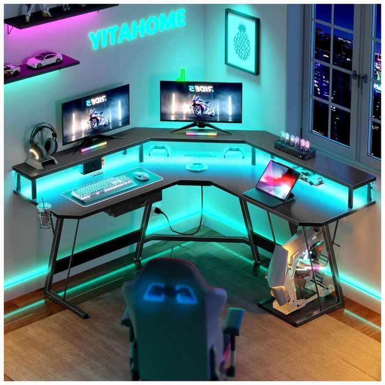 Mesa-Gamer-de-Fibra-de-Carbono-em-Imagem-0