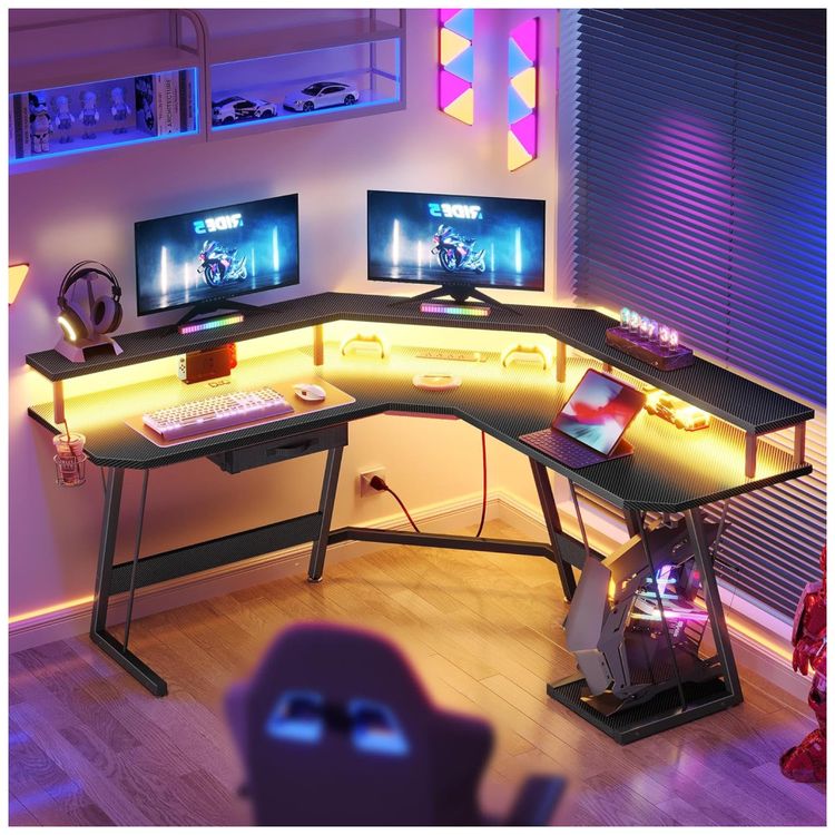 Mesa-Gamer-de-Fibra-de-Carbono-em-Imagem-3