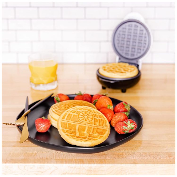 Mini-Maquina-de-Waffles-Tema-Star-Wars-Death-Star-com-Imagem-1