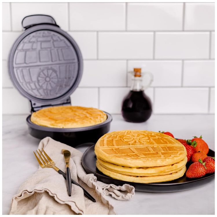 Maquina-de-Waffle-Tema-Star-Wars-Halo-Death-Star-com-Imagem-3