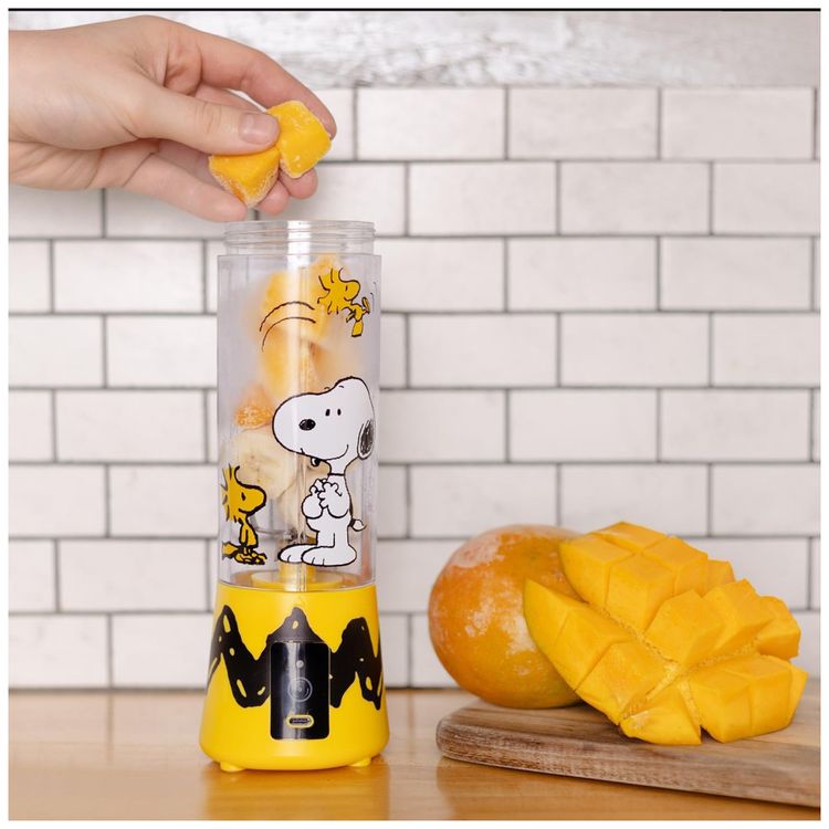 Liquidificador-Portatil-400mL-com-Tema-Peanuts-Snoopy---Imagem-2