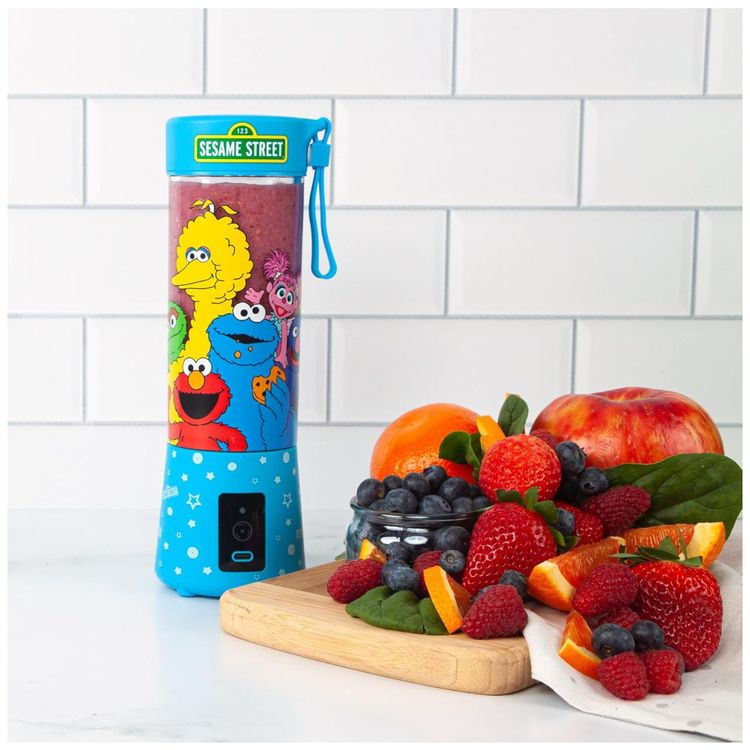 Liquidificador-Portatil-400mL-com-Tema-Sesame-Street-Imagem-3