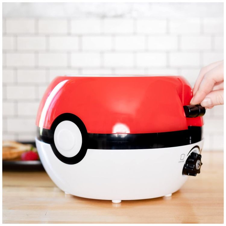Torradeira-2-Fatias-com-Tema-Pokemon-Pokeball-e-Bandeja-de-Imagem-1