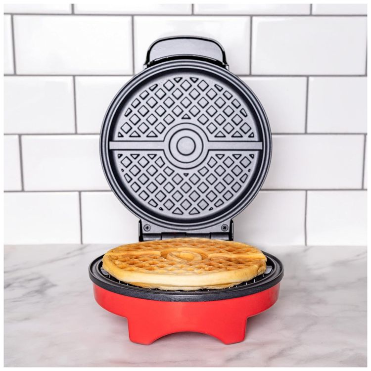 Maquina-de-Waffle-Tema-Pokemon-com-Revestimento-Imagem-1