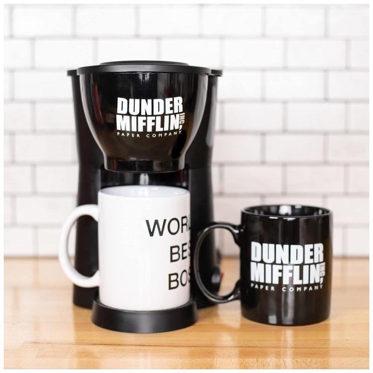 Kit-Maquina-de-Cafe-com-Tema-The-Office-Inclui-2-Canecas-de-Imagem-0