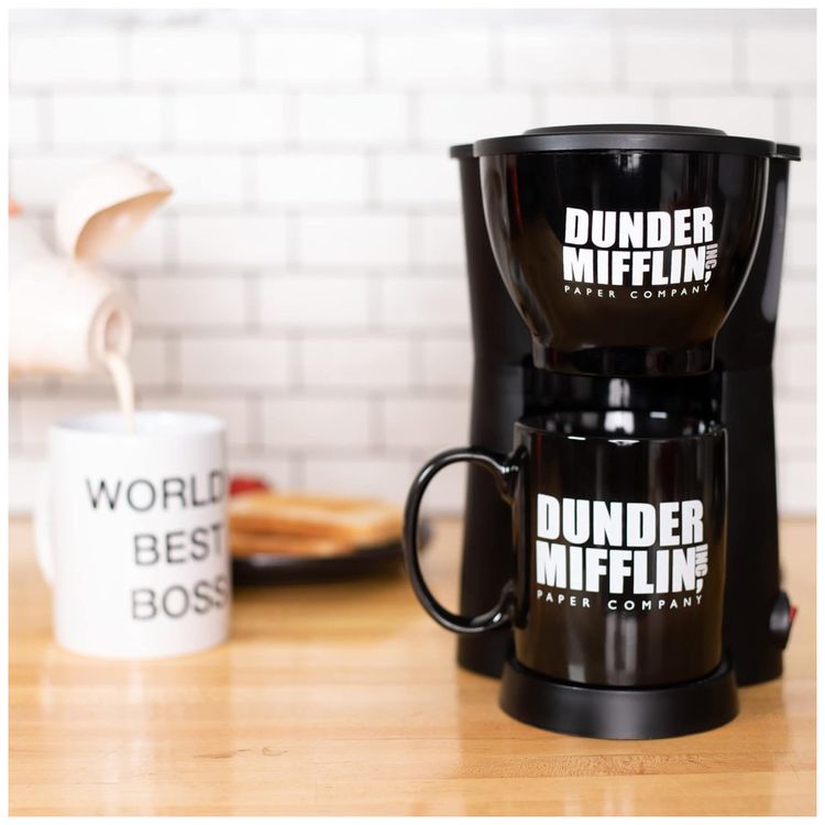 Kit-Maquina-de-Cafe-com-Tema-The-Office-Inclui-2-Canecas-de-Imagem-3