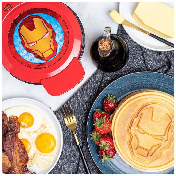 Maquina-de-Waffle-Tema-Homen-de-Ferro-com-Revestimento-Imagem-0