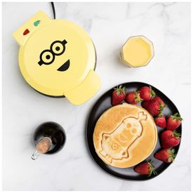 Maquina-de-Waffle-Tema-Minions-Kevin-com-Revestimento-Imagem-0