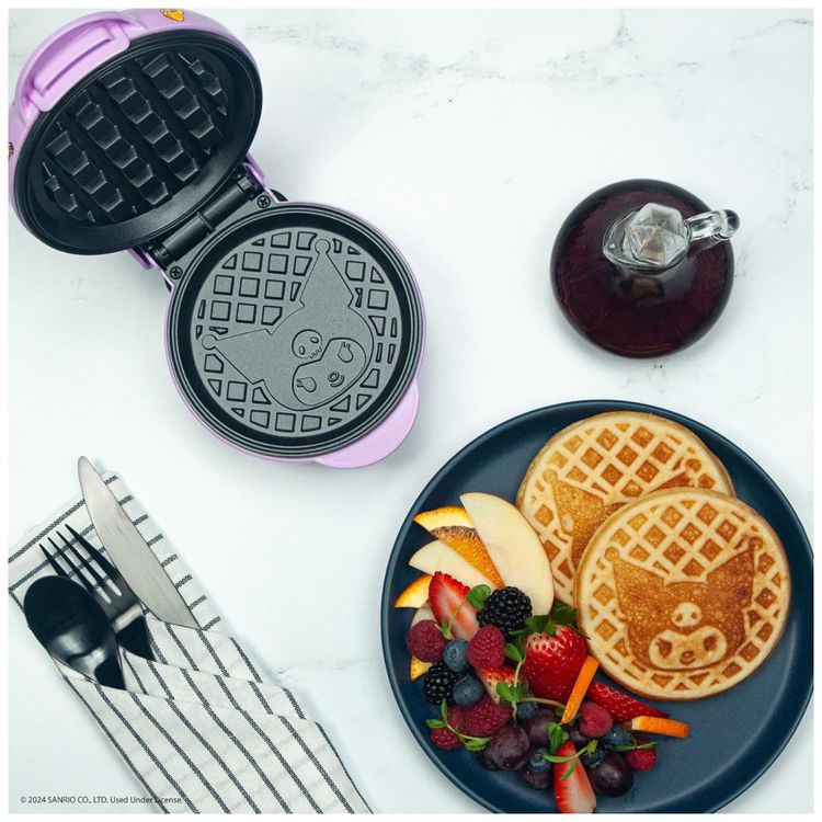 Mini-Maquina-de-Waffle-Tema-Hello-Kitty-Kuromi-com-Imagem-2